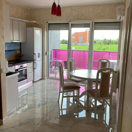 Bhoeme Apartament オラデア エクステリア 写真