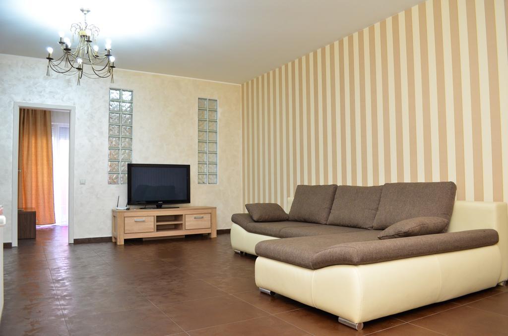 Bhoeme Apartament オラデア エクステリア 写真
